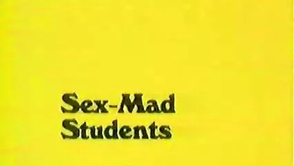 Pornofilm: Beautiful Girls 1 (med russisk oversættelse).