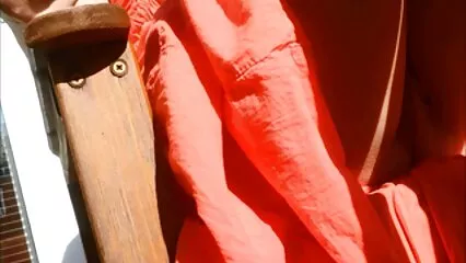 Unge lesbiske forkæler sig med vibratorer 2.